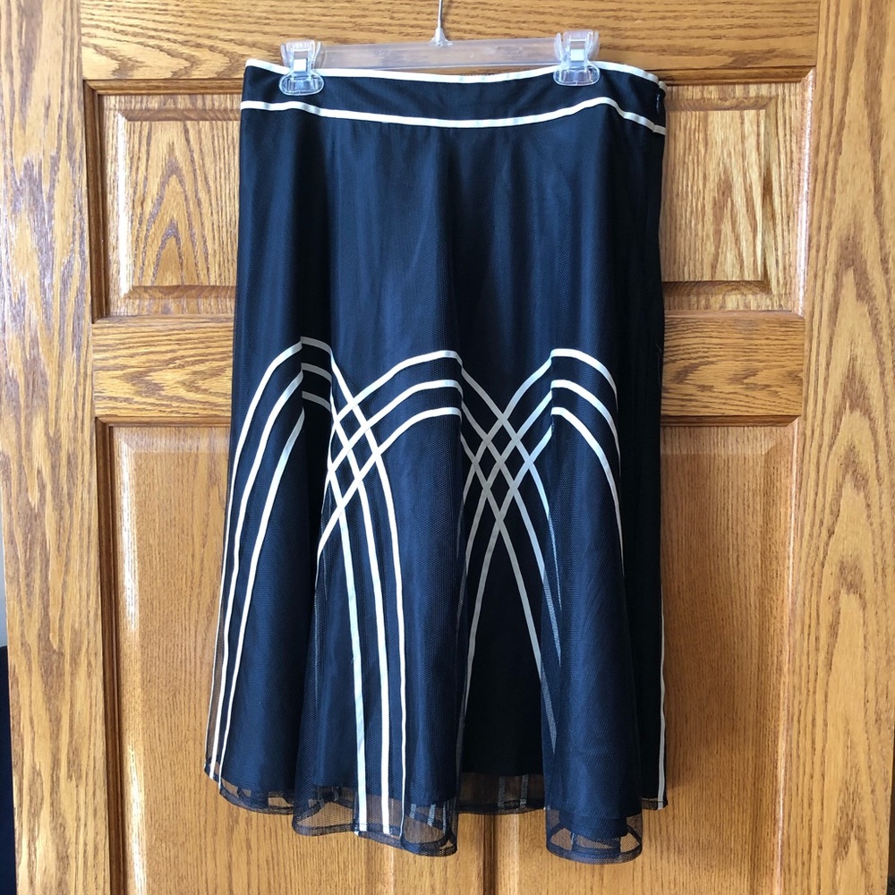 Ann Taylor Loft skirt. Size 10. Navy blue.